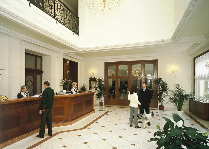 Parkhotel Richmond 4* Κάρλοβι Βάρι
