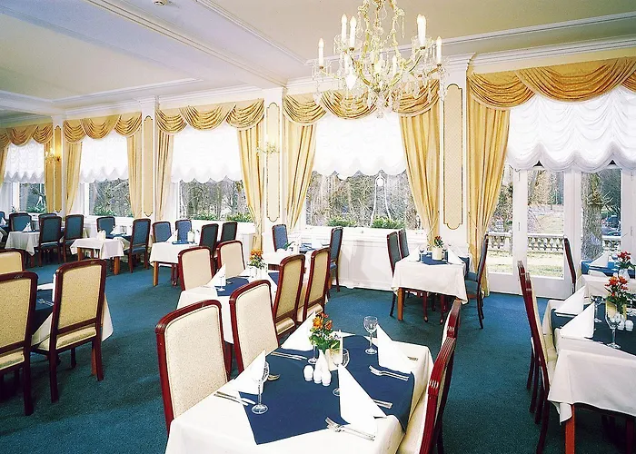 Parkhotel Richmond 4* Κάρλοβι Βάρι