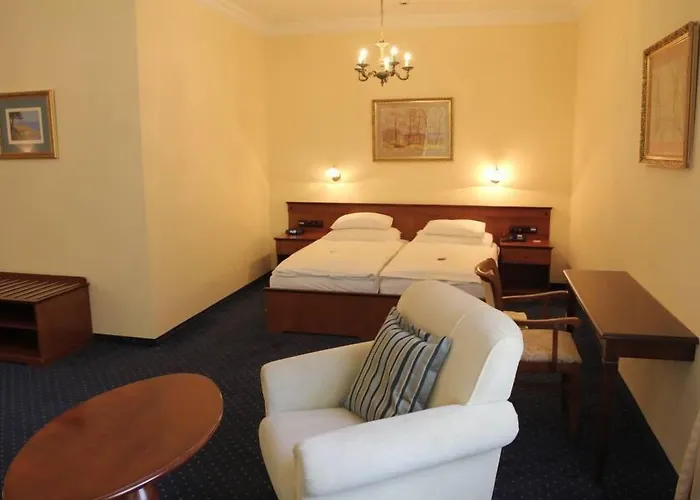 Ξενοδοχείο Parkhotel Richmond 4*
