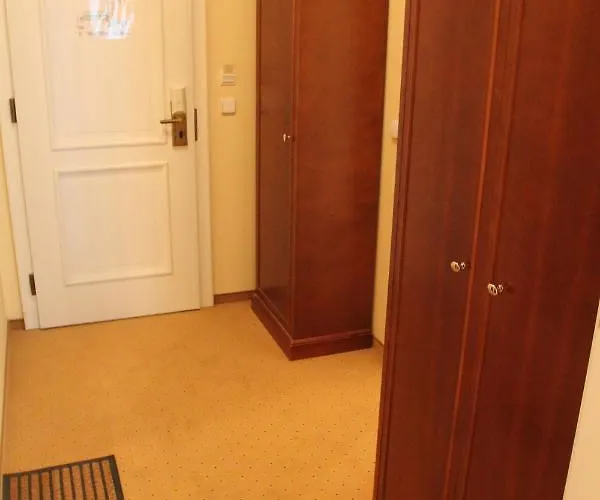 Ξενοδοχείο Parkhotel Richmond 4*