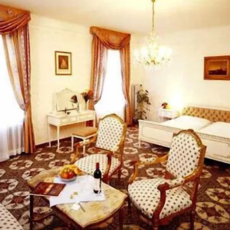 מלון Parkhotel Richmond 4*