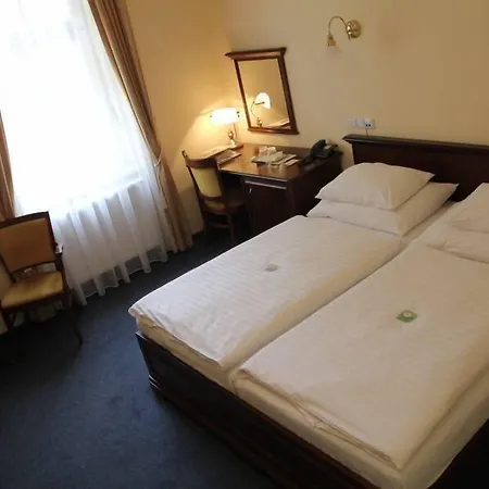 מלון Parkhotel Richmond 4*