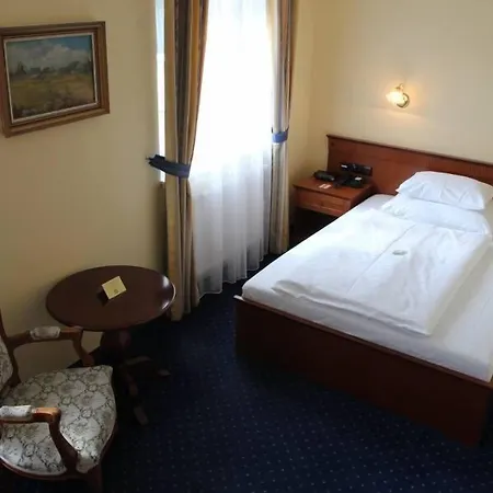 Parkhotel Richmond מלון 4*