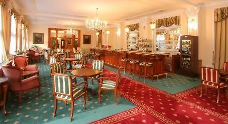 מלון Parkhotel Richmond 4*