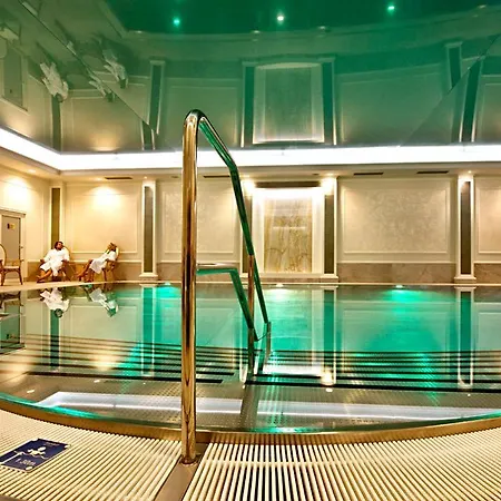 Parkhotel Richmond מלון 4*